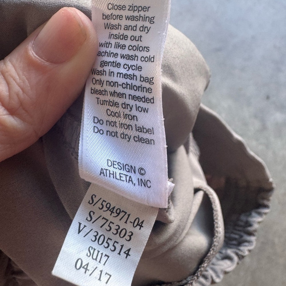 Athleta‎ Chelsea Cargo Pants Women 4 Grey Zip Pockets Athleisure Active Yoga - Picture 8 of 8